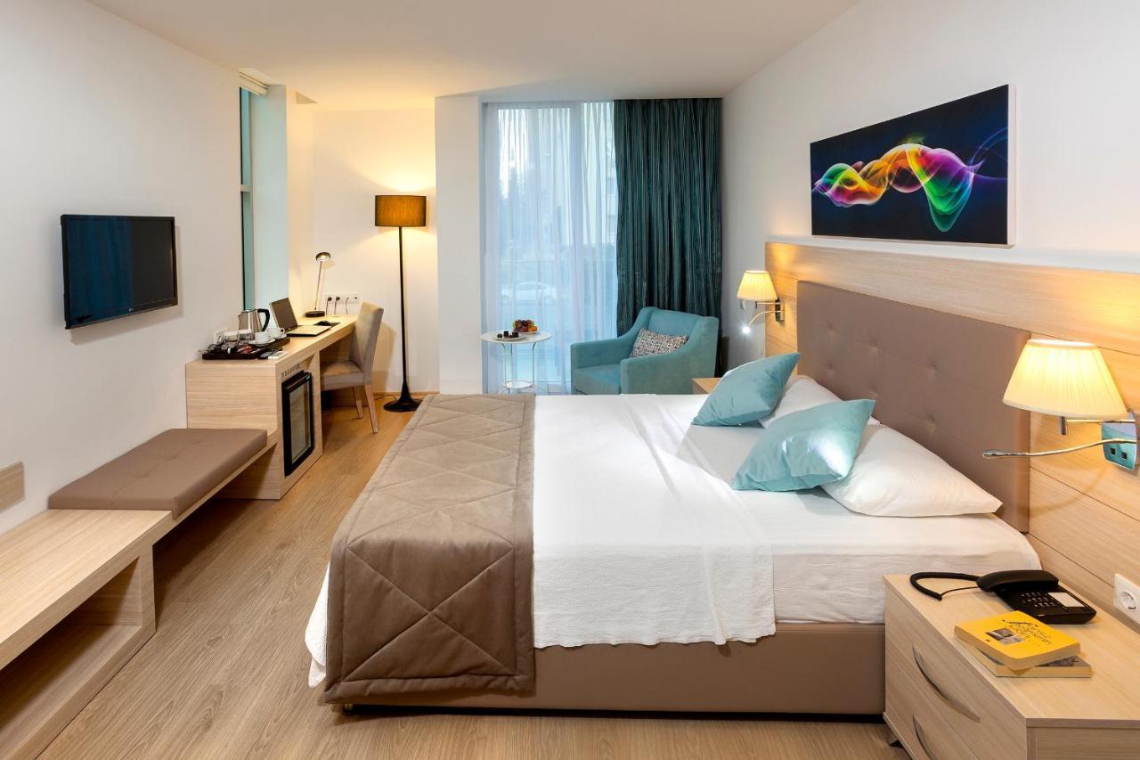 Hotel de apartamente The &